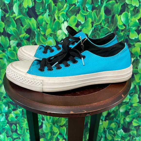 Vibrant Dark Aqua Converse Low Top Sneakers, Mens 5 Womens 7 - Picture 2 of 8